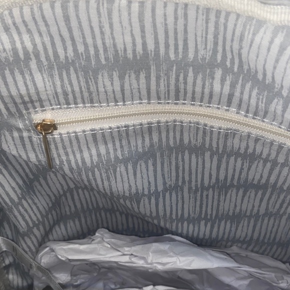 VIOLET RAY Gray Tote Bag - Picture 9 of 10